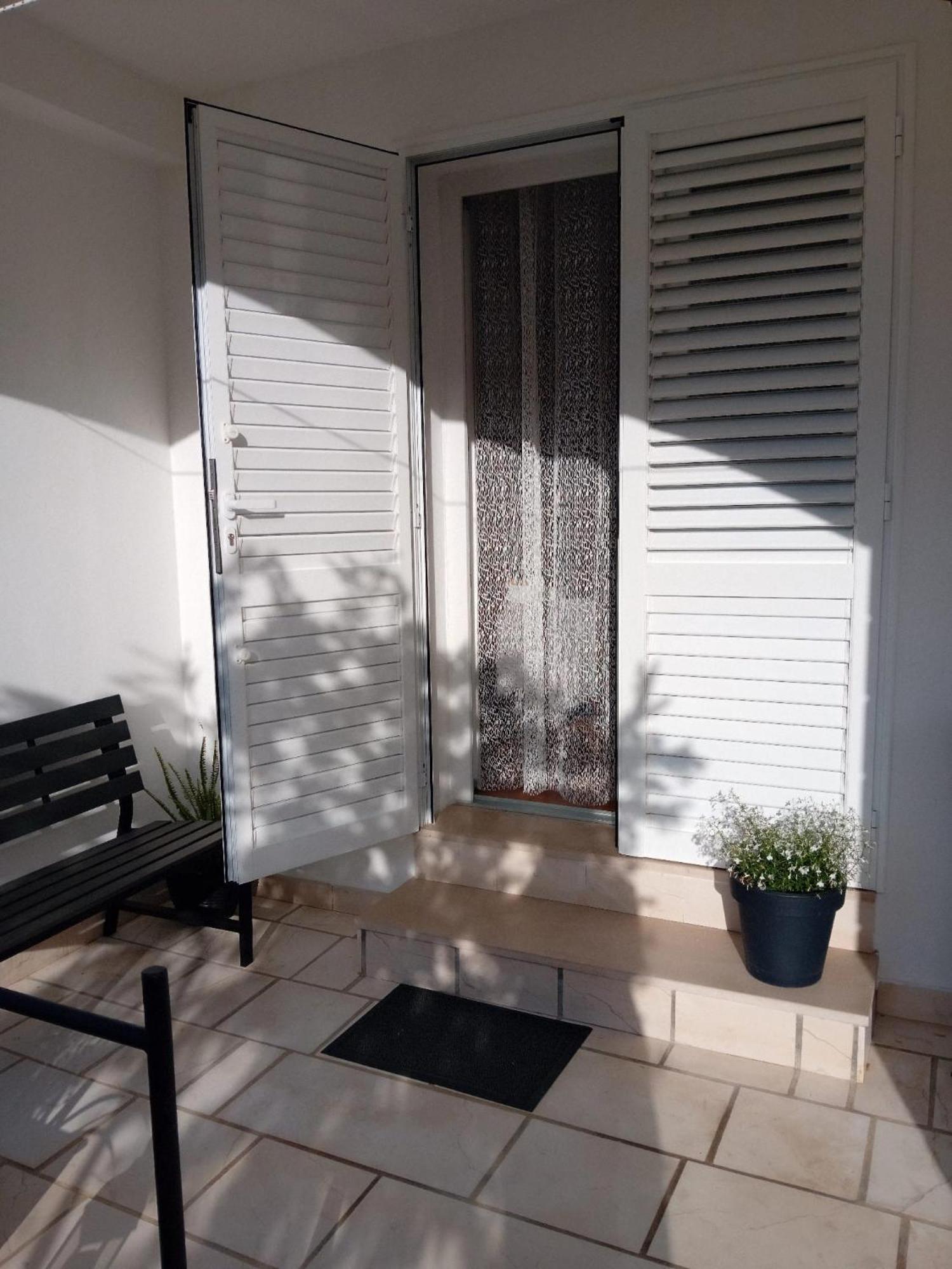 Guesthouse Korkyra Sun กอร์จูลา ห้อง รูปภาพ