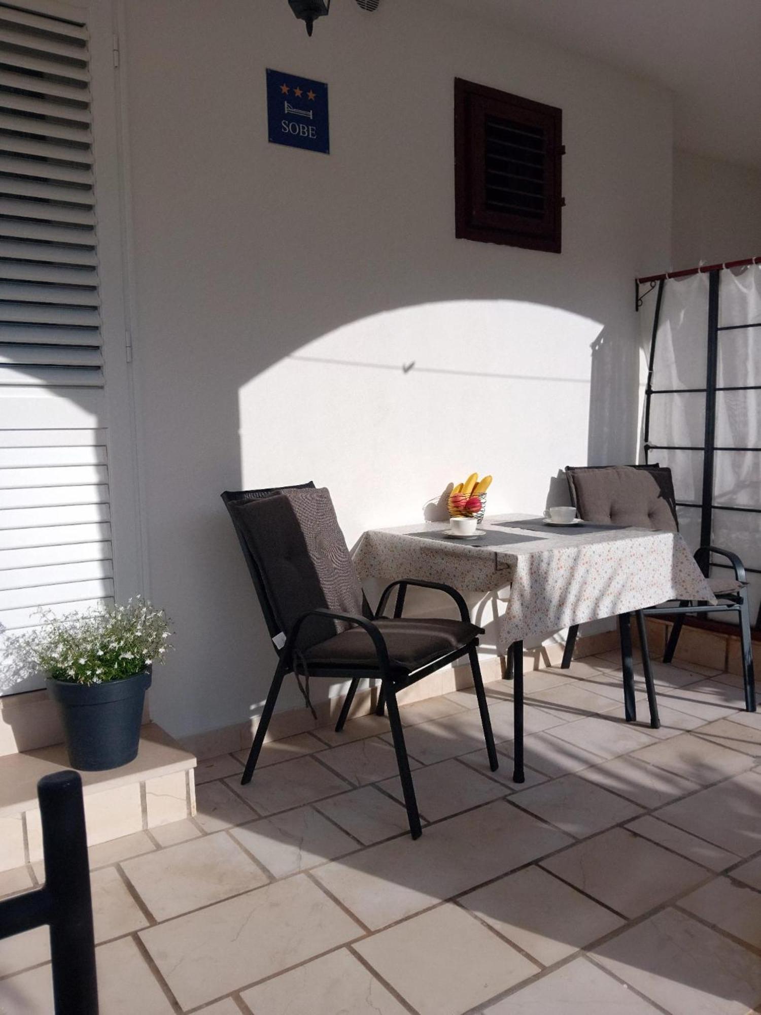 Guesthouse Korkyra Sun กอร์จูลา ห้อง รูปภาพ